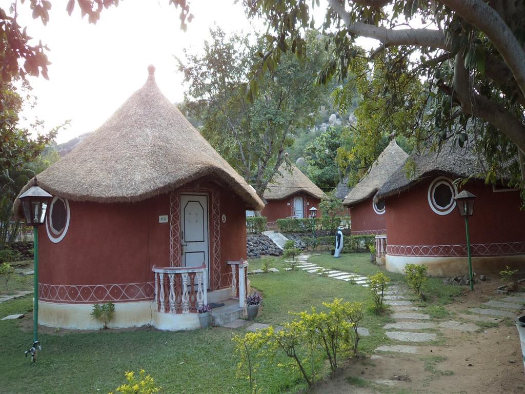 Kishkinda Heritage Resort Hampi Buitenkant foto