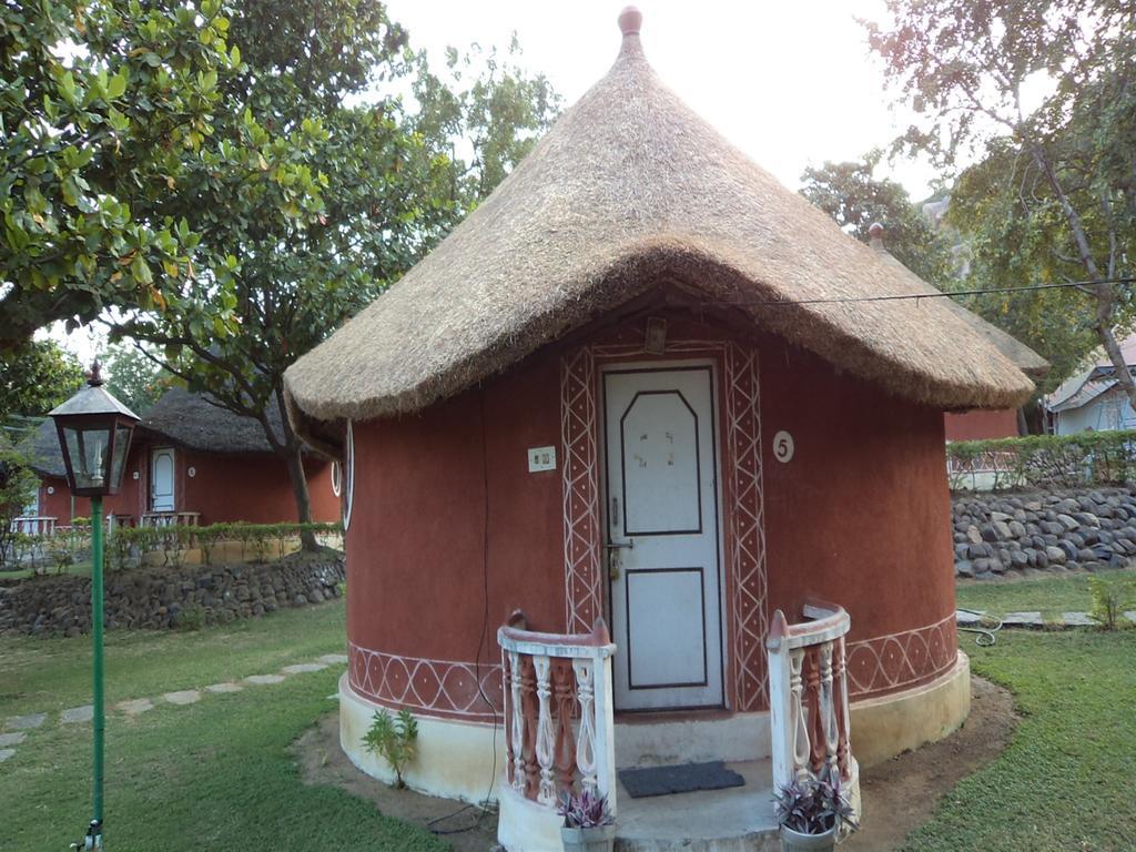 Kishkinda Heritage Resort Hampi Buitenkant foto